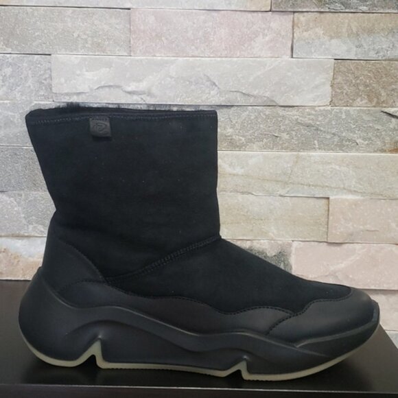 ECCO Chunky Sneaker Winter Boot - Picture 10 of 10